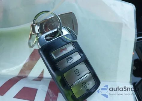 2015 Kia Cadenza Premium из США, поврежденный, VIN KNALN4D70F5184670